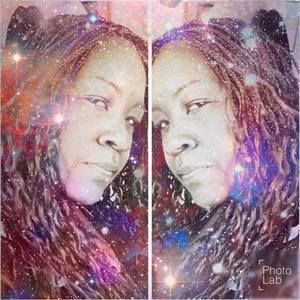 Meet your Posher, Lavina